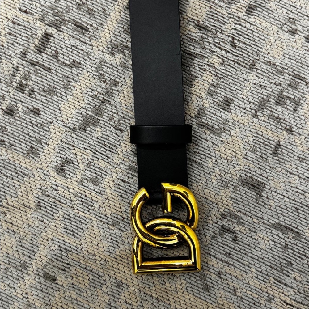 Dolce & Gabbana Black Leather Belt with Gold Buckle. Amazing condition
